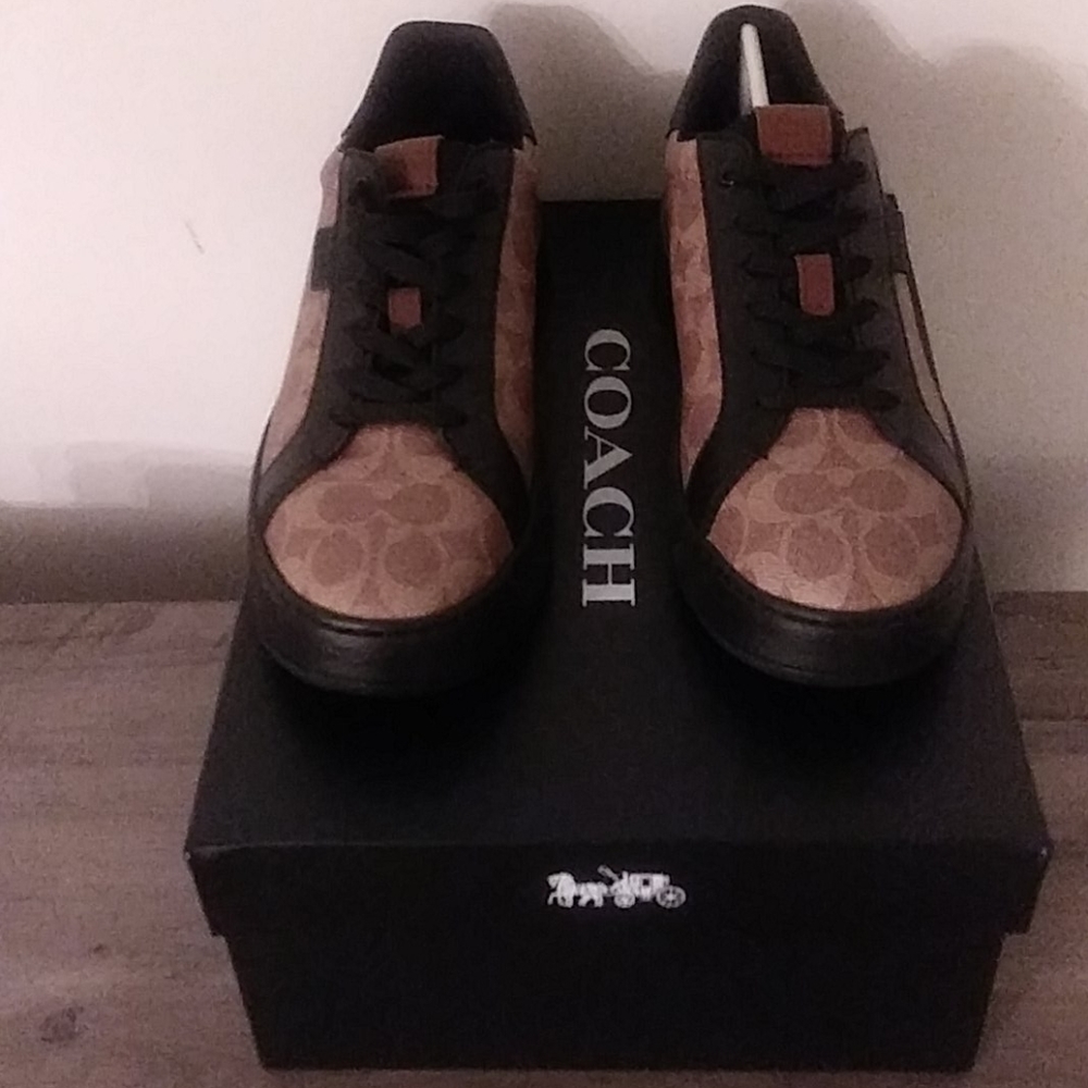 Coach NY Signature Low Top Sneakers Size 9.0
